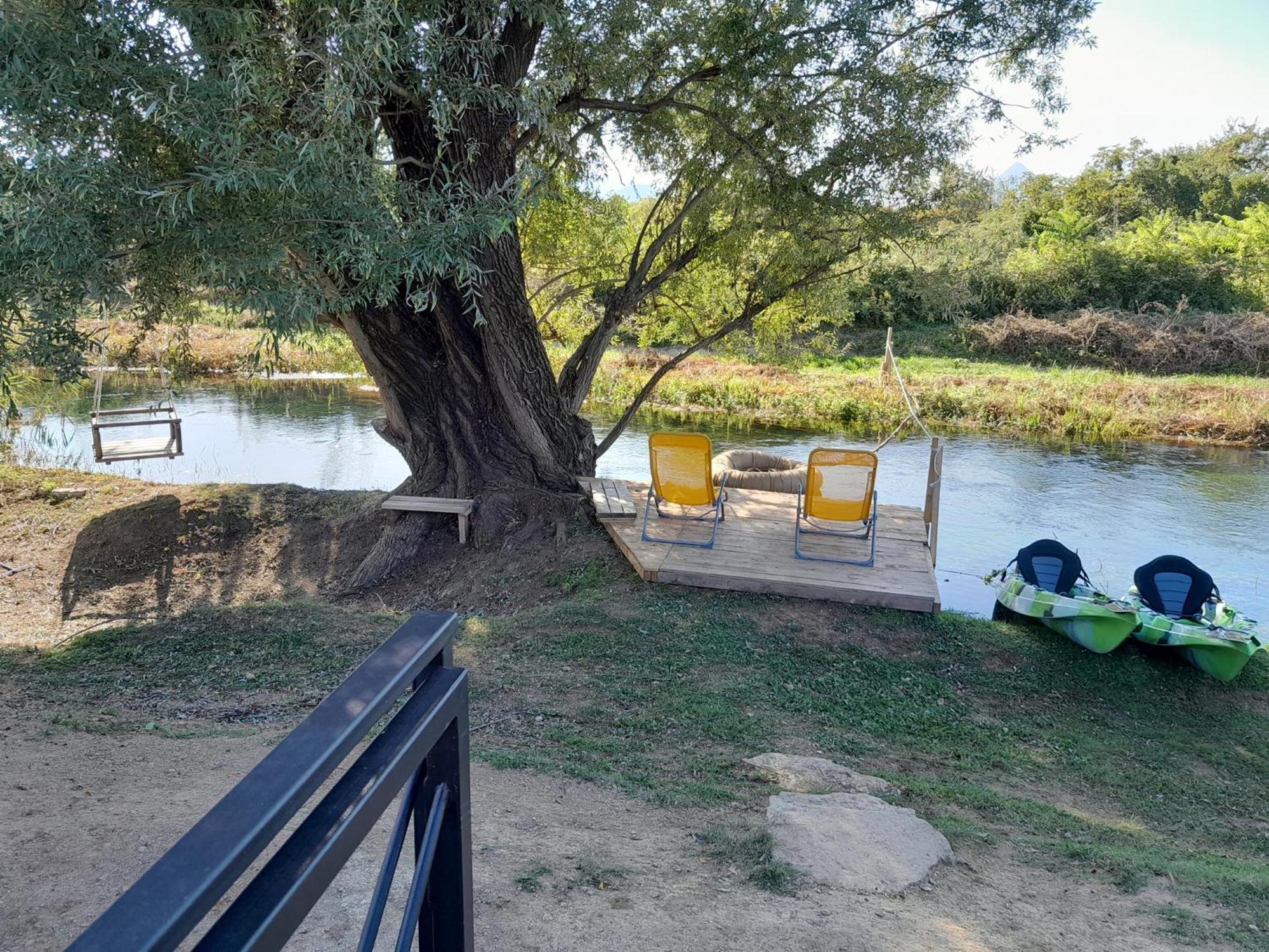 ליובוסקי Glamping House Two Rivers מראה חיצוני תמונה