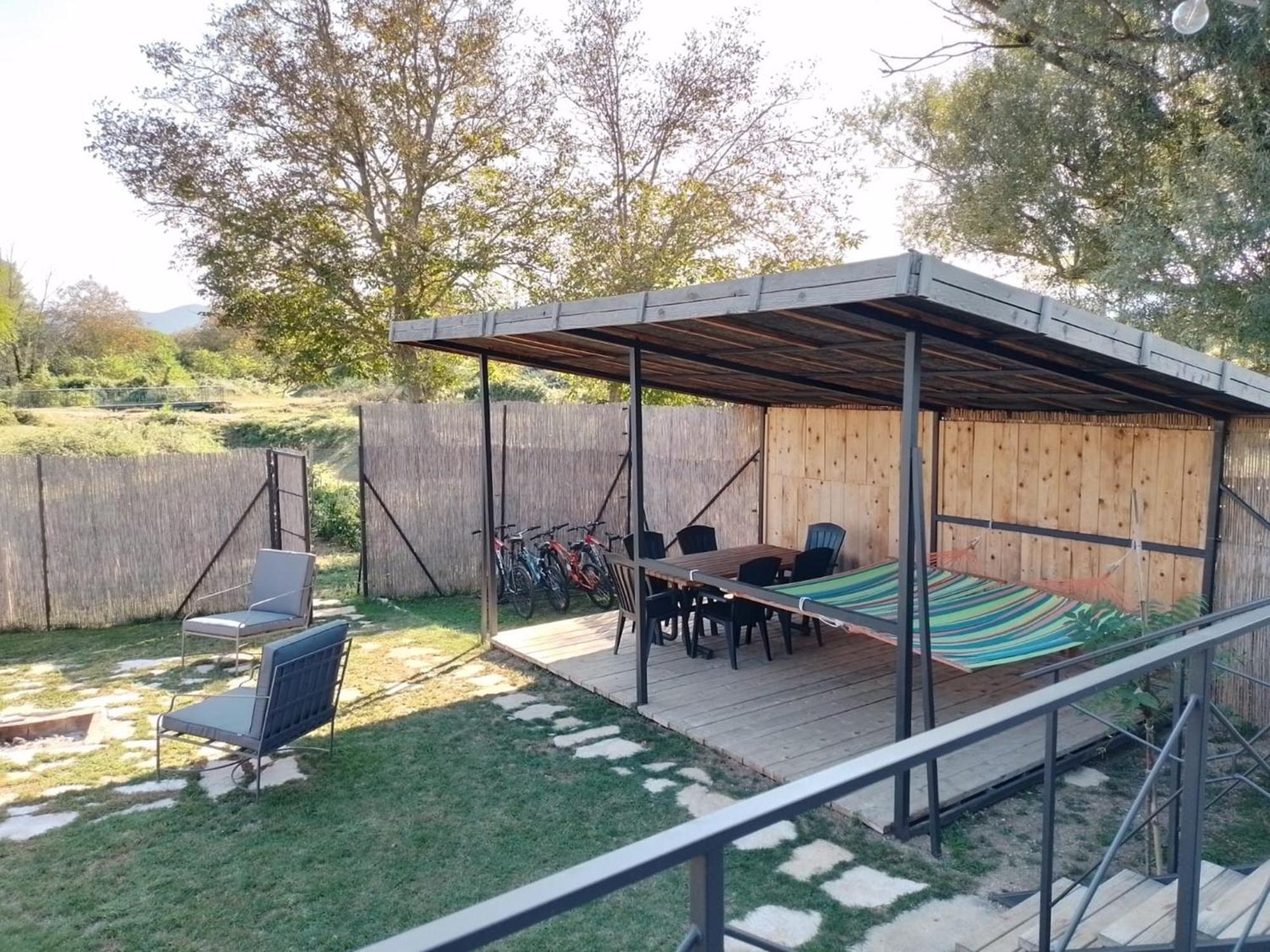 ליובוסקי Glamping House Two Rivers מראה חיצוני תמונה