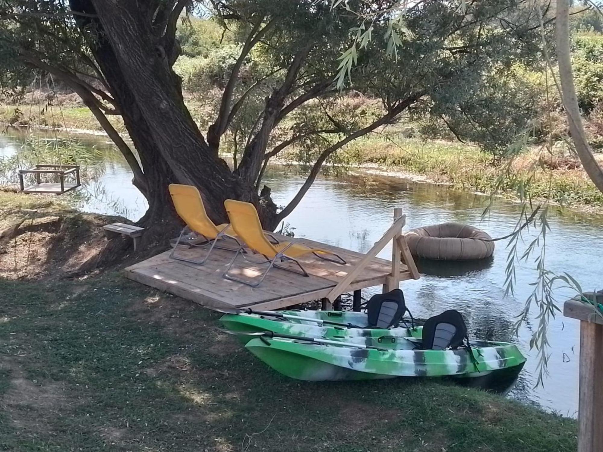 ליובוסקי Glamping House Two Rivers מראה חיצוני תמונה