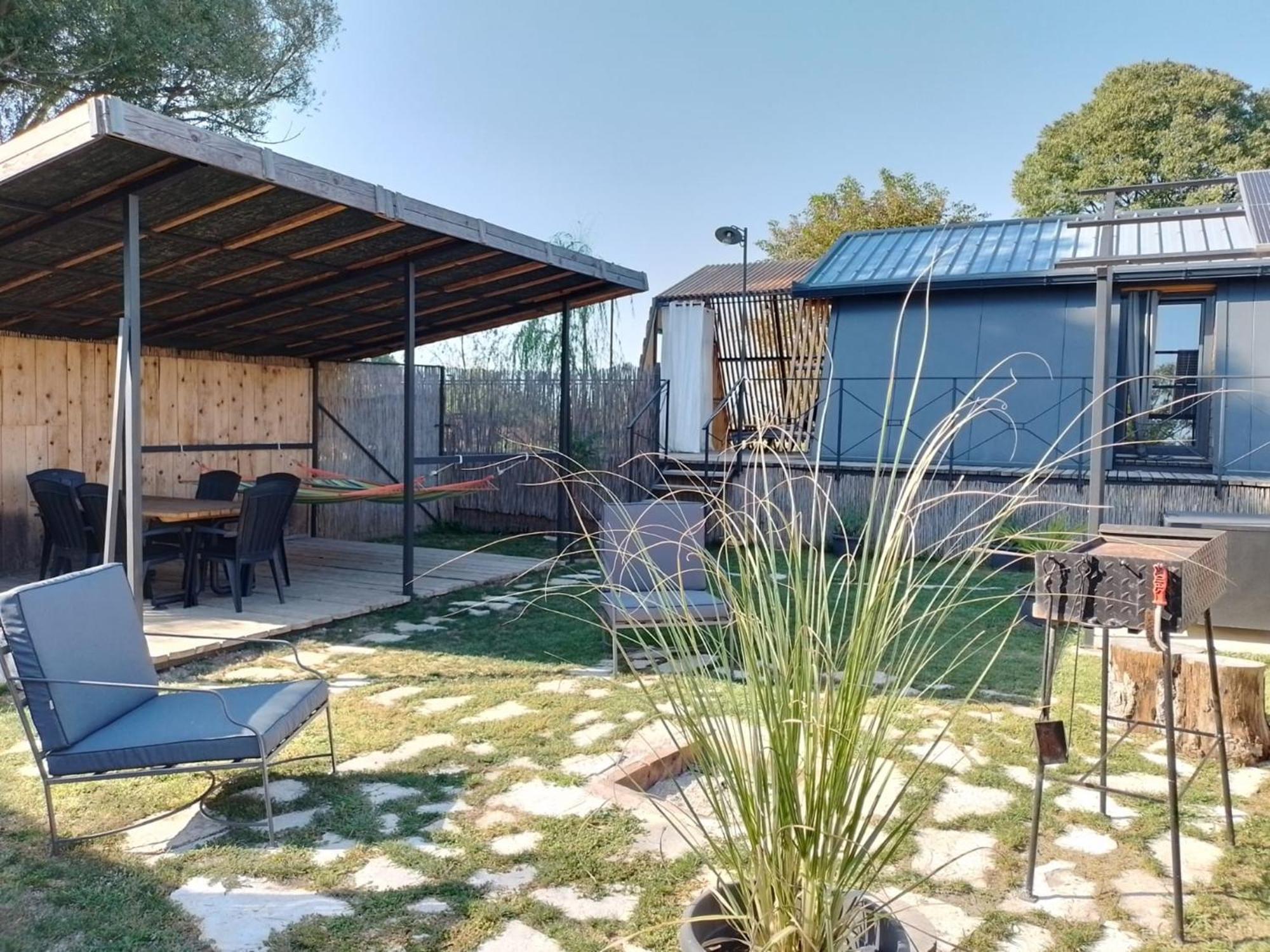 ליובוסקי Glamping House Two Rivers מראה חיצוני תמונה