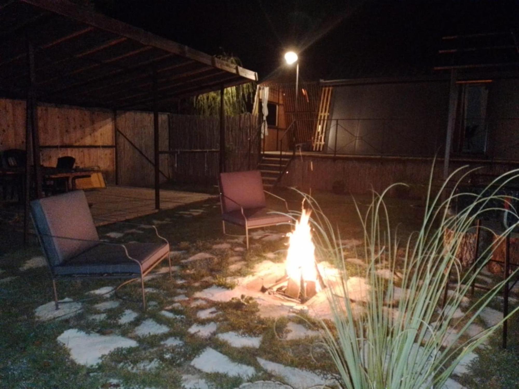 ליובוסקי Glamping House Two Rivers מראה חיצוני תמונה