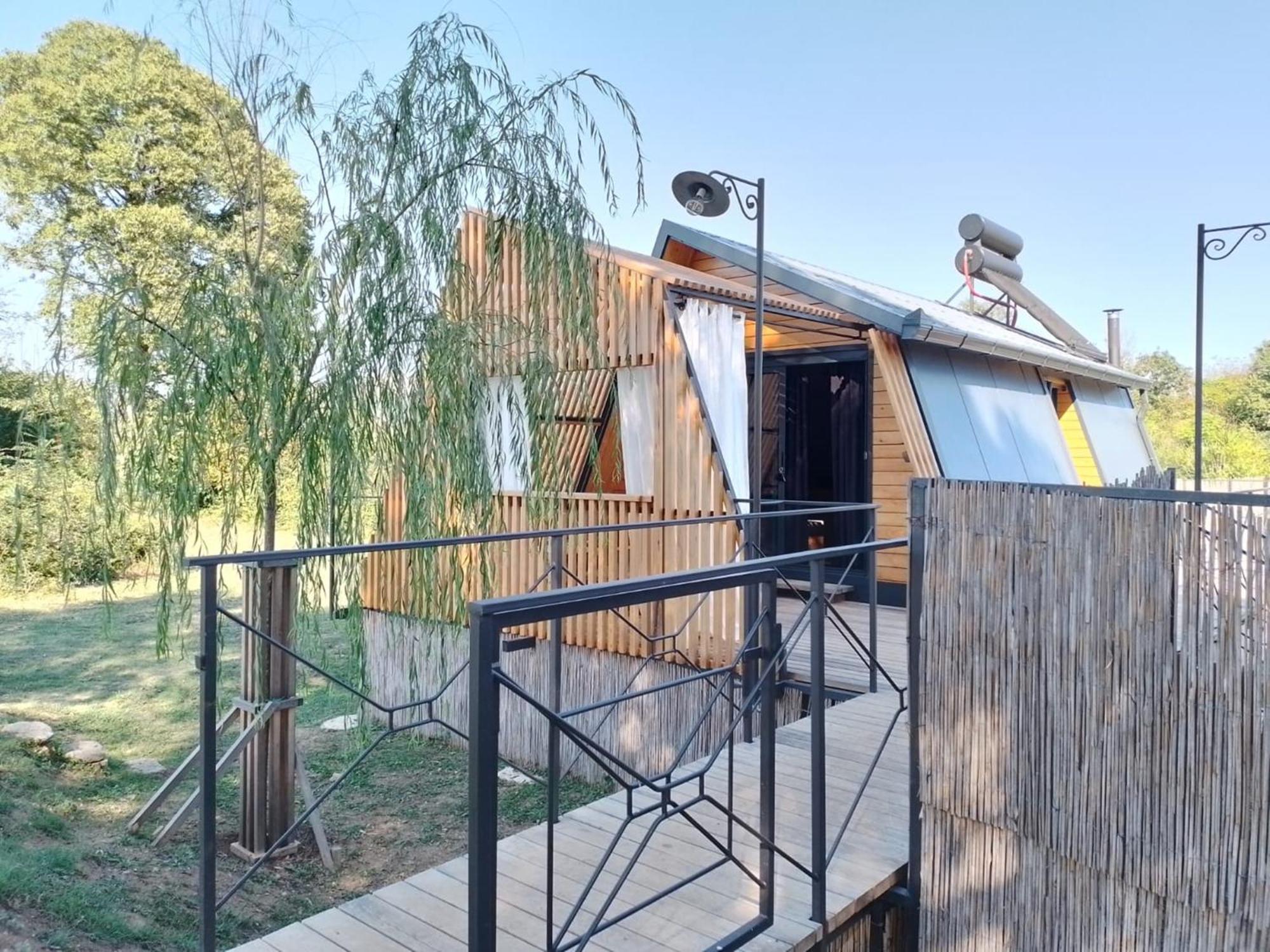 ליובוסקי Glamping House Two Rivers מראה חיצוני תמונה